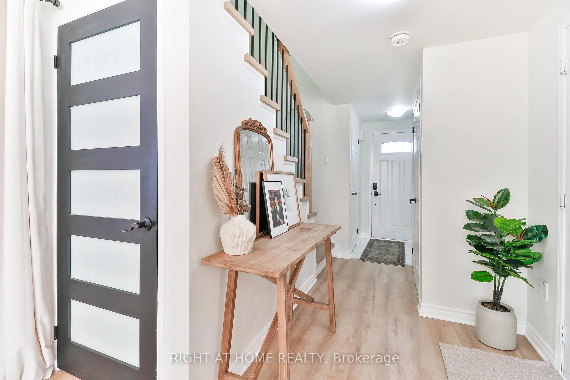 Photo 6 of 45 Ginger Drive, Barrie, Holly — HOMEH