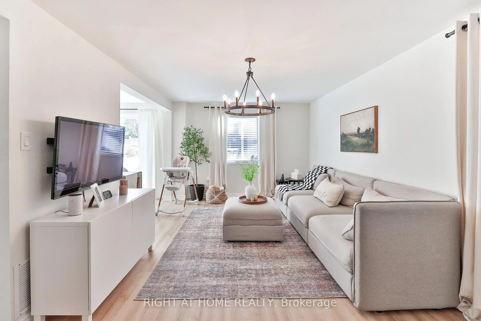 Photo 9 of 45 Ginger Drive, Barrie, Holly — HOMEH