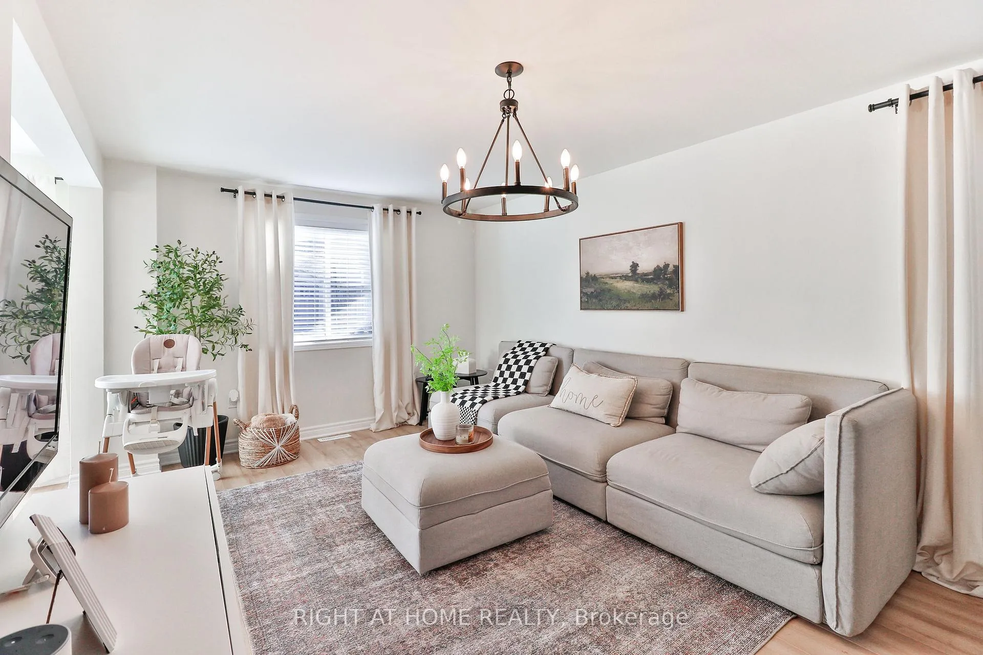 Photo 10 of 45 Ginger Drive, Barrie, Holly — HOMEH