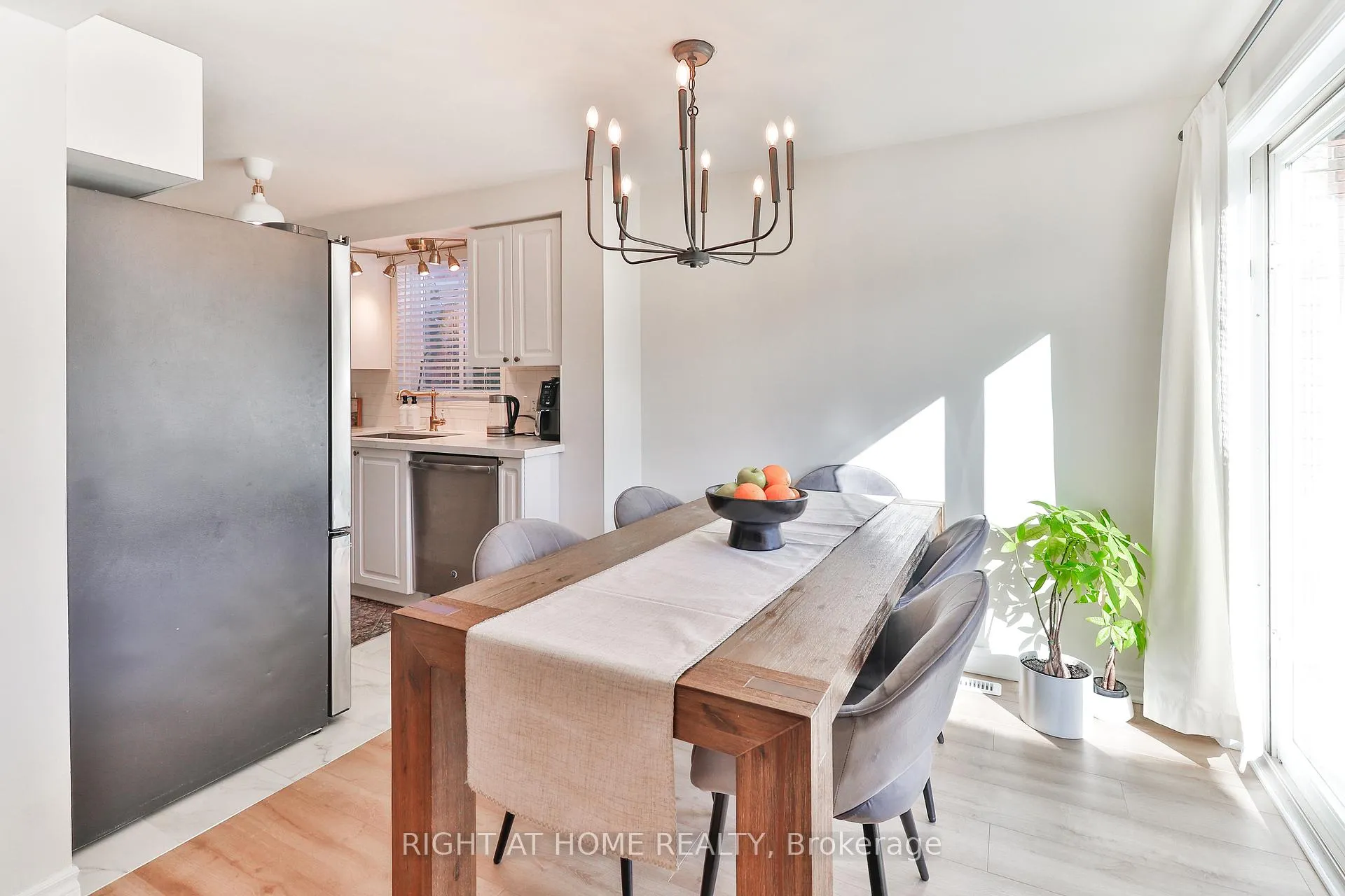 Photo 15 of 45 Ginger Drive, Barrie, Holly — HOMEH