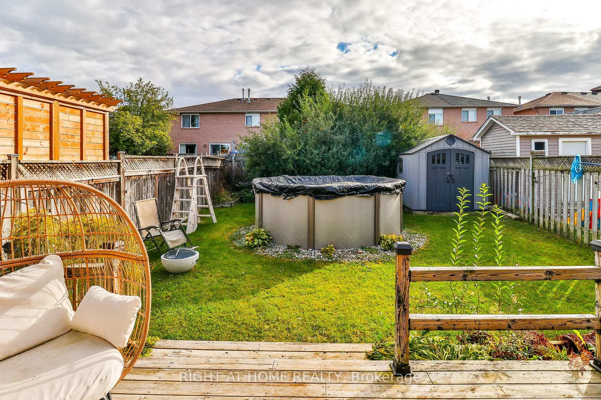 Photo 32 of 45 Ginger Drive, Barrie, Holly — HOMEH