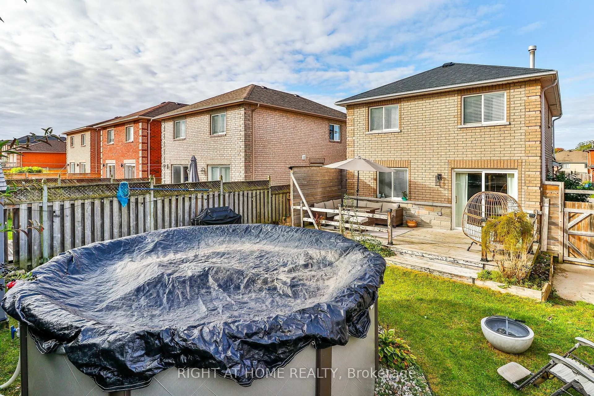 Photo 33 of 45 Ginger Drive, Barrie, Holly — HOMEH