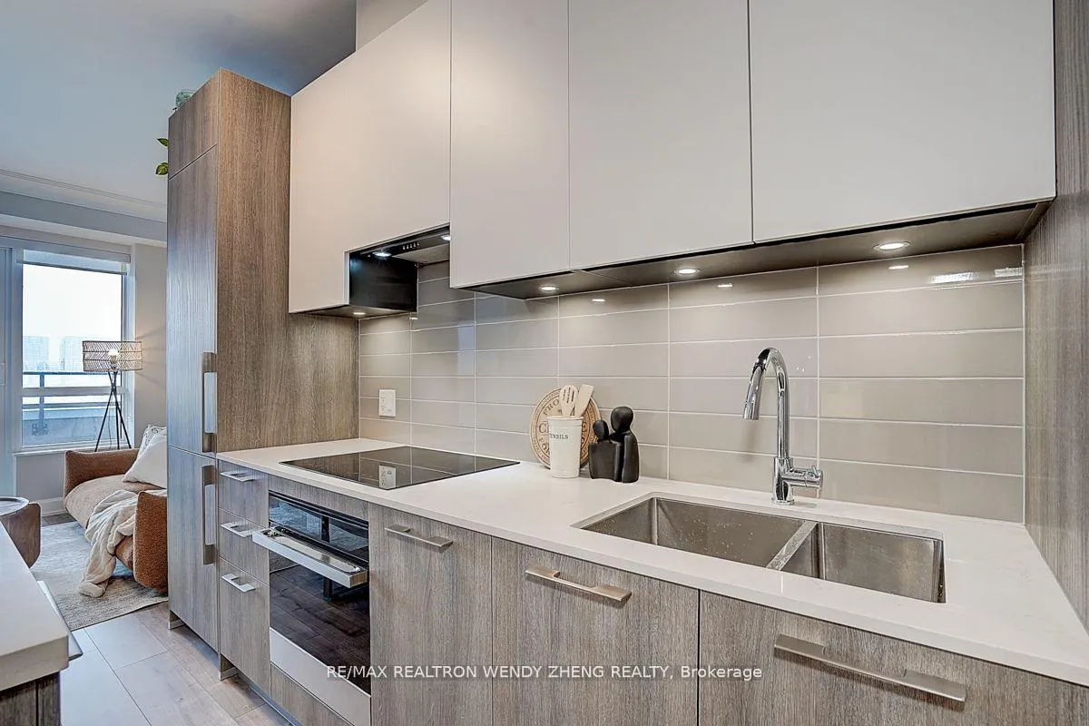 Photo 8 of Unit 207, 18 Water Walk Drive, Markham, Unionville — HOMEH