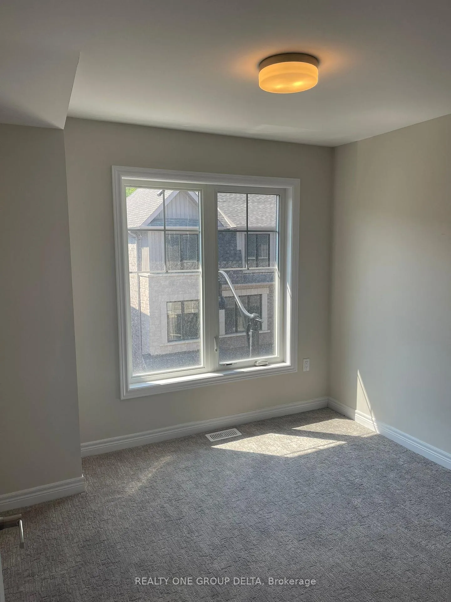 Photo 18 of 57 Folcroft (Main,2nd,3rd) Street, Brampton, Credit Valley — HOMEH