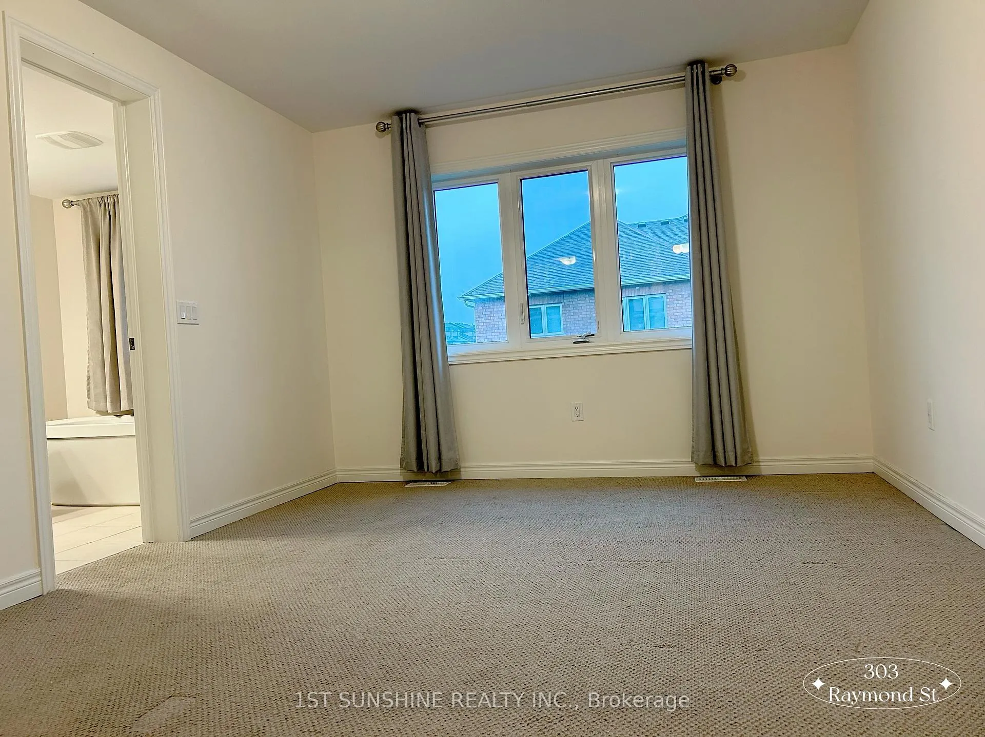 Photo 10 of 303 Raymond Road, Hamilton, Meadowlands — HOMEH