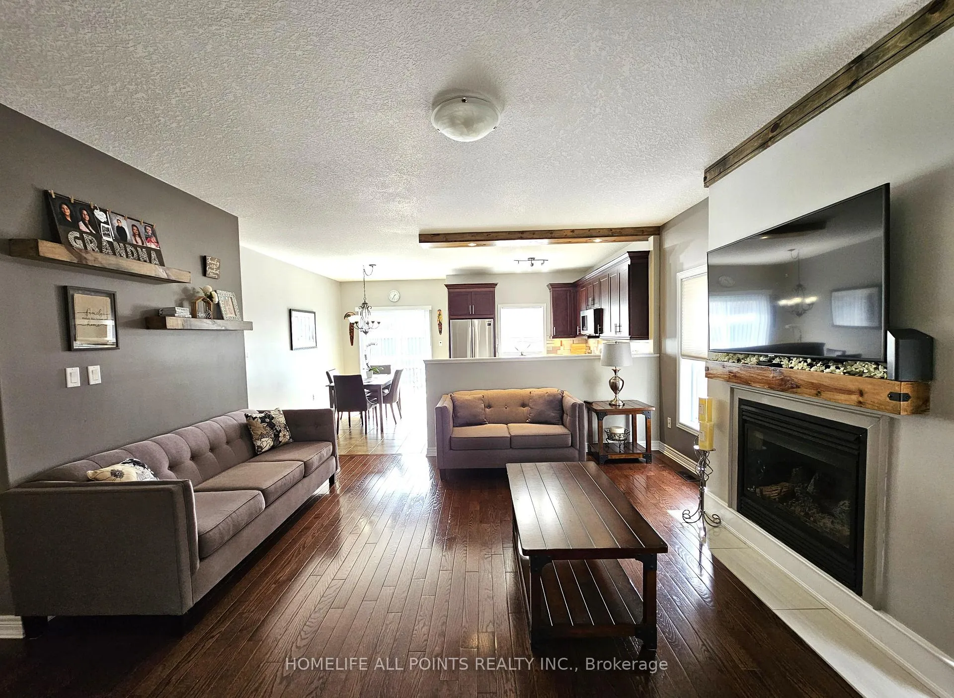 Photo 5 of 158 Gray Avenue, New Tecumseth, Alliston — HOMEH