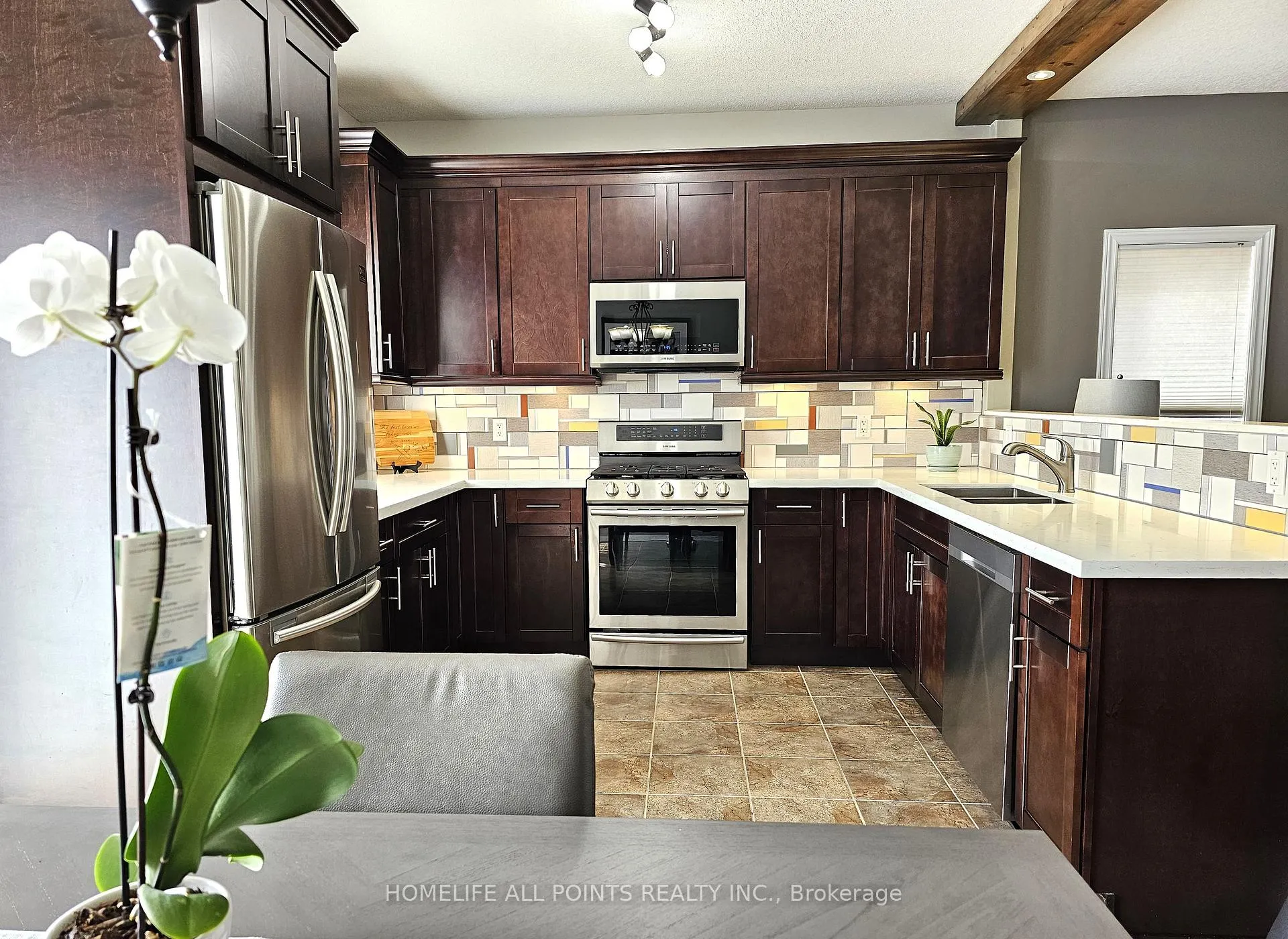 Photo 9 of 158 Gray Avenue, New Tecumseth, Alliston — HOMEH