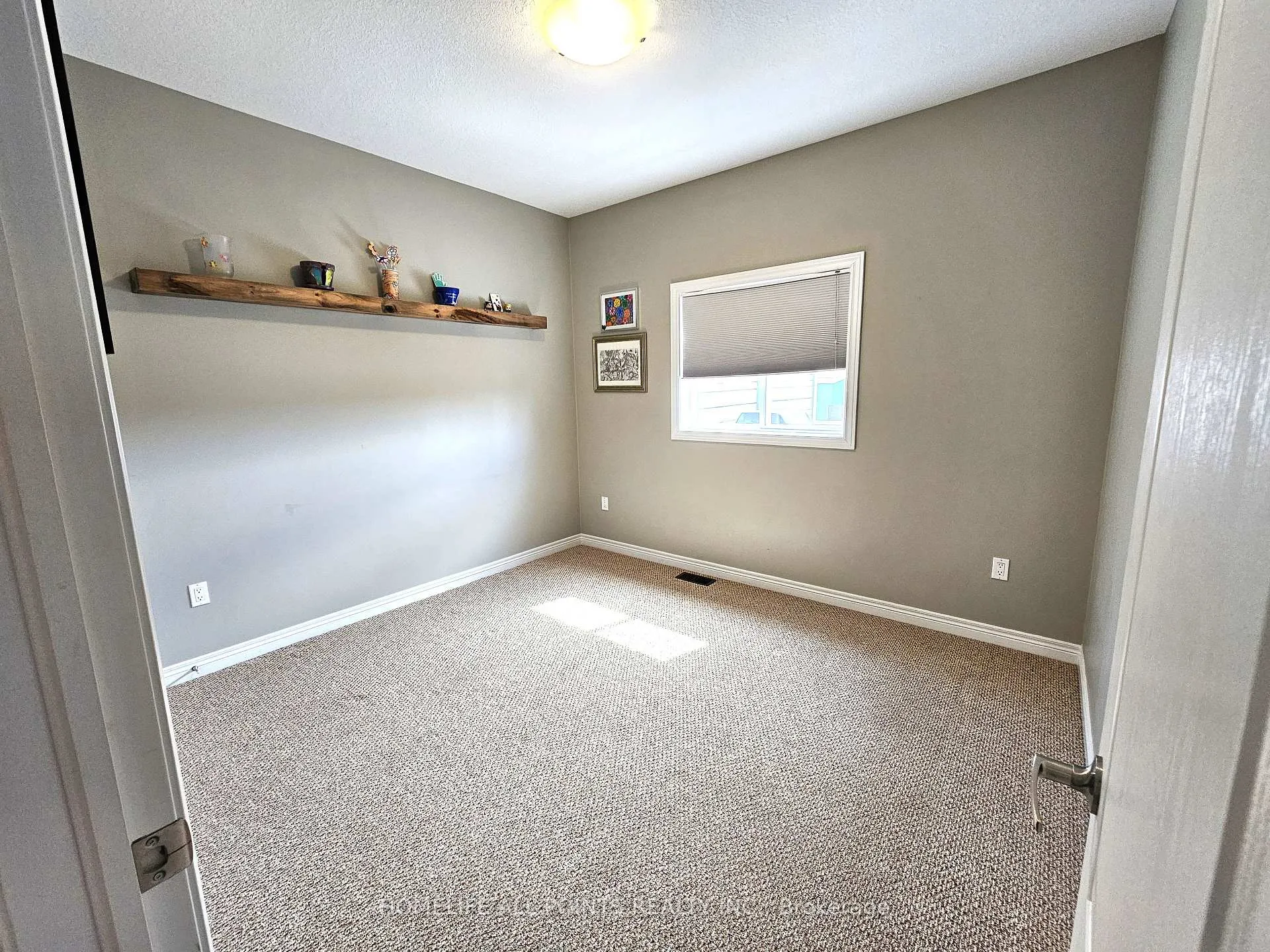Photo 16 of 158 Gray Avenue, New Tecumseth, Alliston — HOMEH