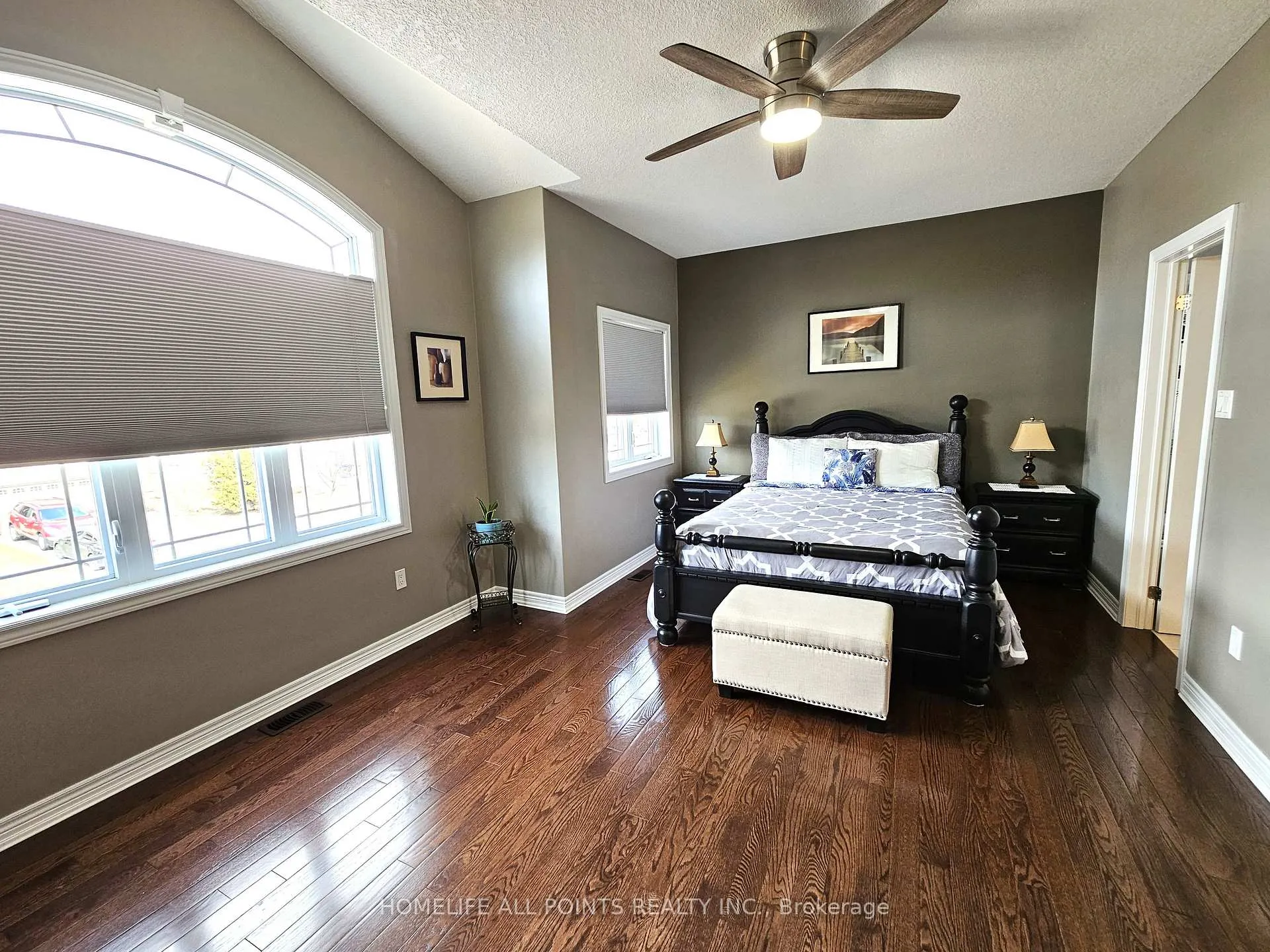 Photo 23 of 158 Gray Avenue, New Tecumseth, Alliston — HOMEH