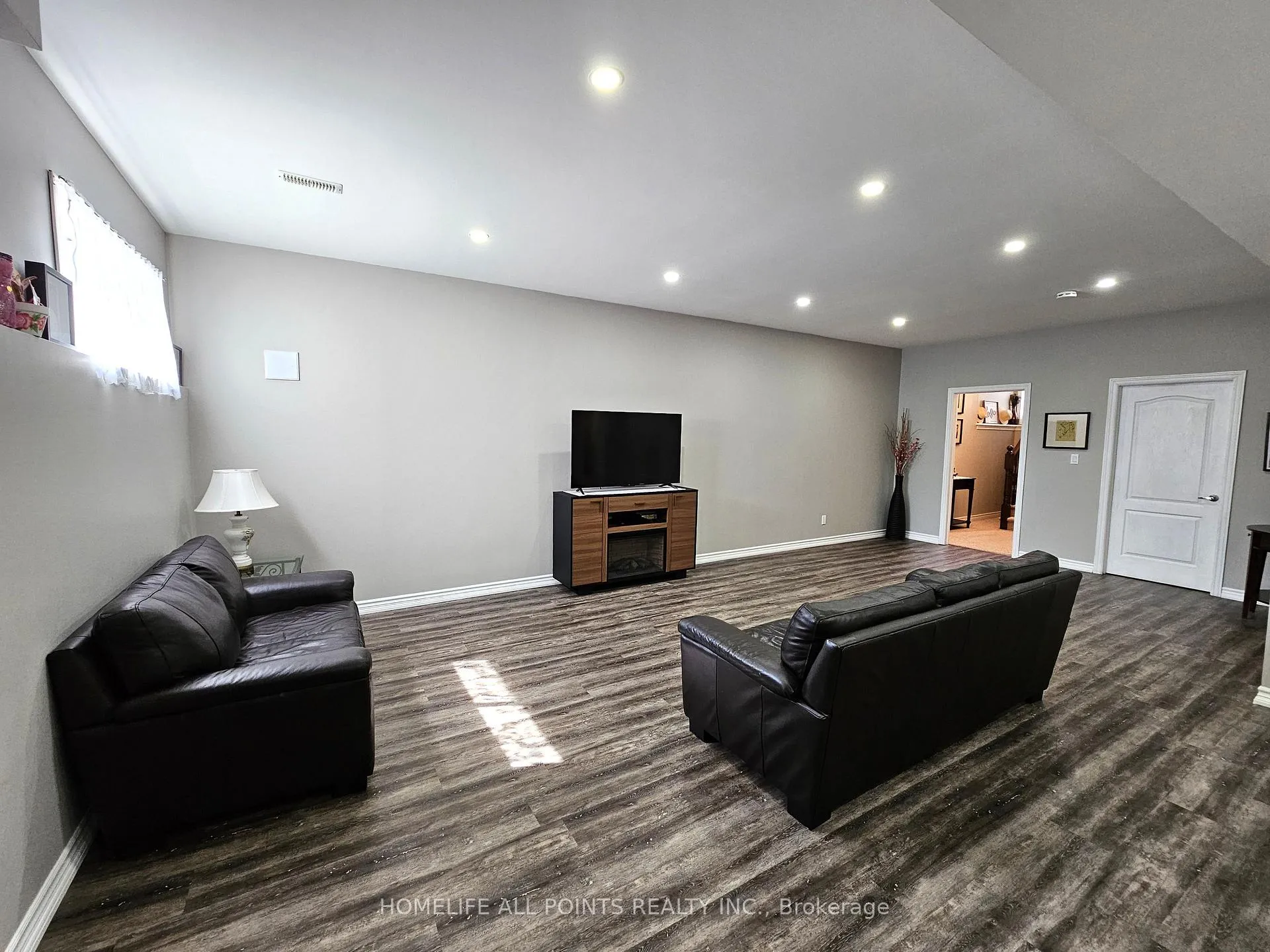 Photo 38 of 158 Gray Avenue, New Tecumseth, Alliston — HOMEH