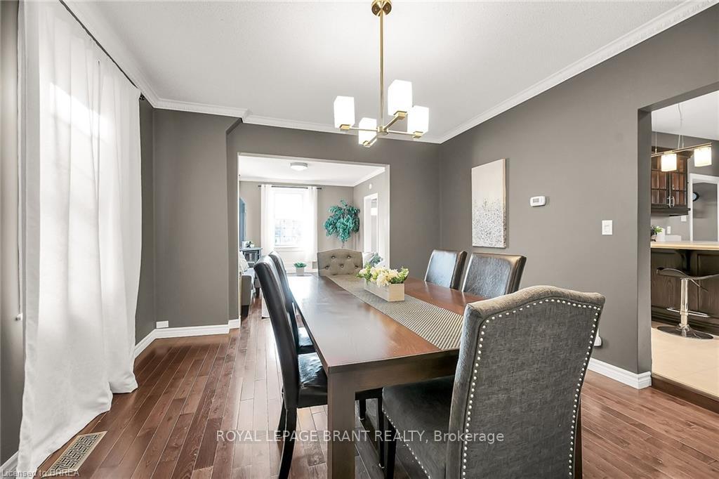 Photo 9 of 6 Charlotte Street, Brant, Paris — HOMEH