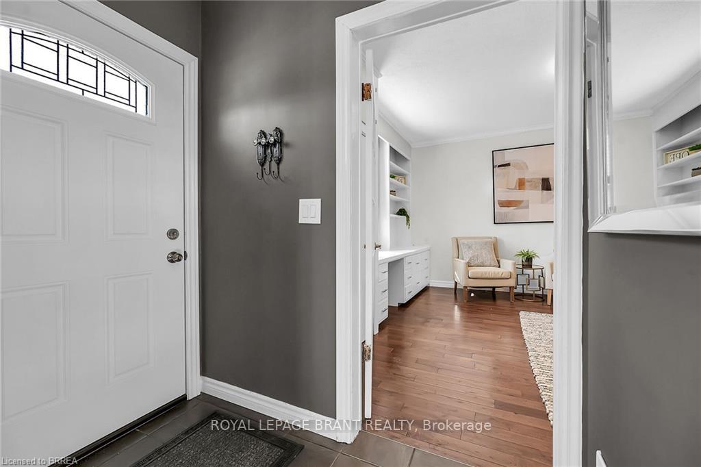 Photo 22 of 6 Charlotte Street, Brant, Paris — HOMEH