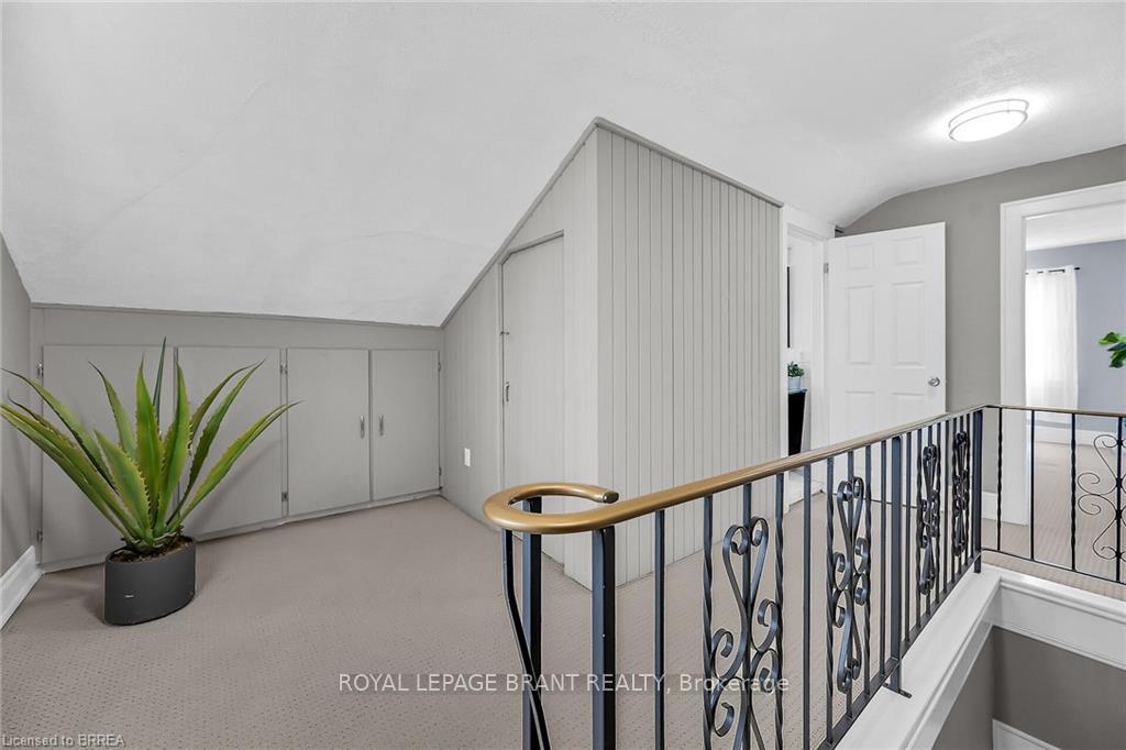Photo 25 of 6 Charlotte Street, Brant, Paris — HOMEH