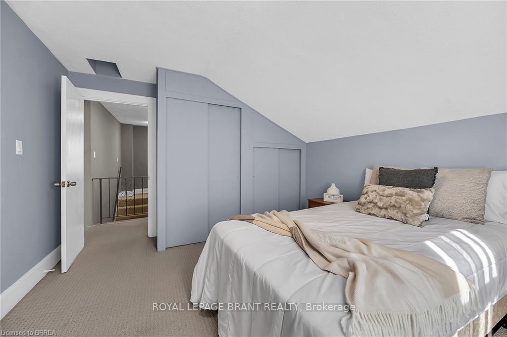 Photo 28 of 6 Charlotte Street, Brant, Paris — HOMEH