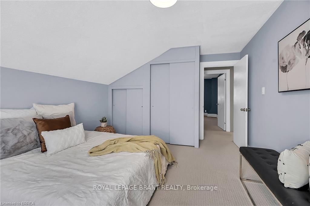 Photo 32 of 6 Charlotte Street, Brant, Paris — HOMEH