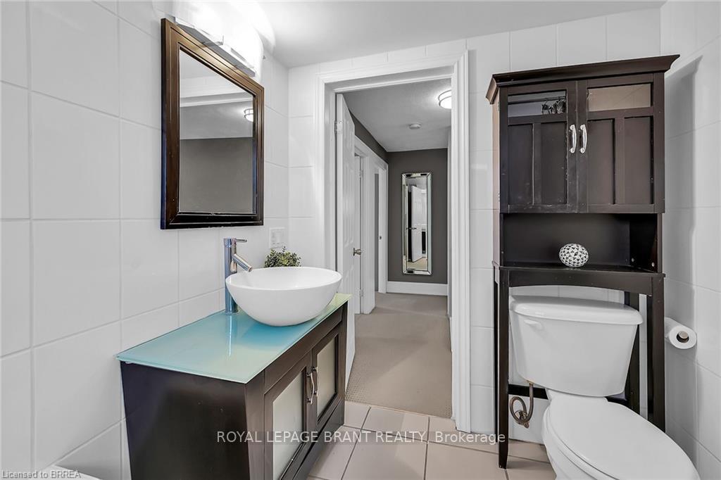 Photo 35 of 6 Charlotte Street, Brant, Paris — HOMEH