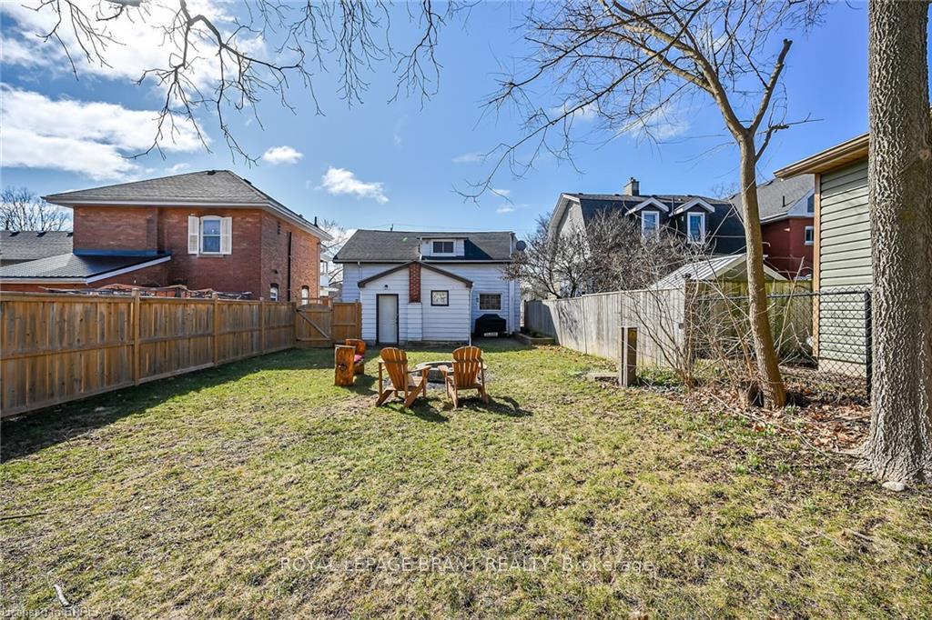 Photo 40 of 6 Charlotte Street, Brant, Paris — HOMEH