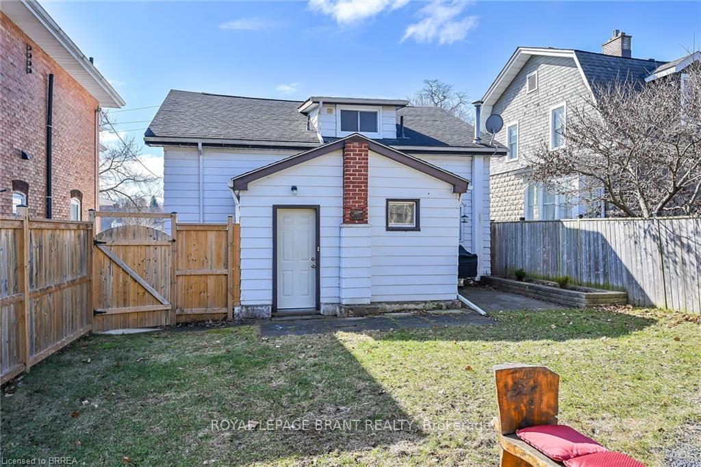 Photo 42 of 6 Charlotte Street, Brant, Paris — HOMEH