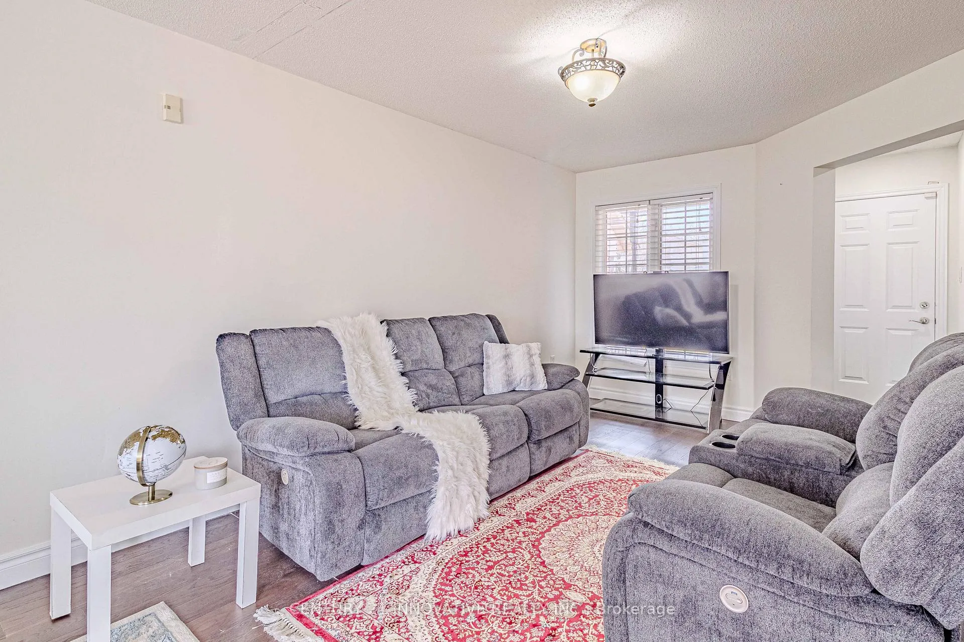 Photo 6 of 29 Brookheath Lane, Hamilton, Mount Hope — HOMEH