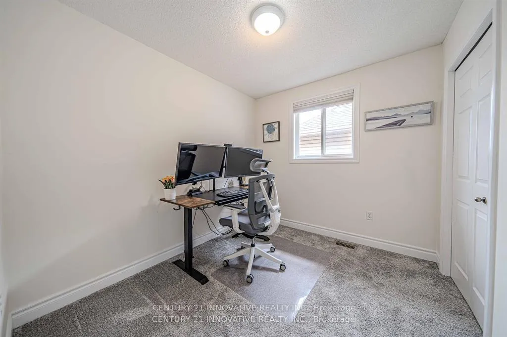 Photo 24 of 29 Brookheath Lane, Hamilton, Mount Hope — HOMEH