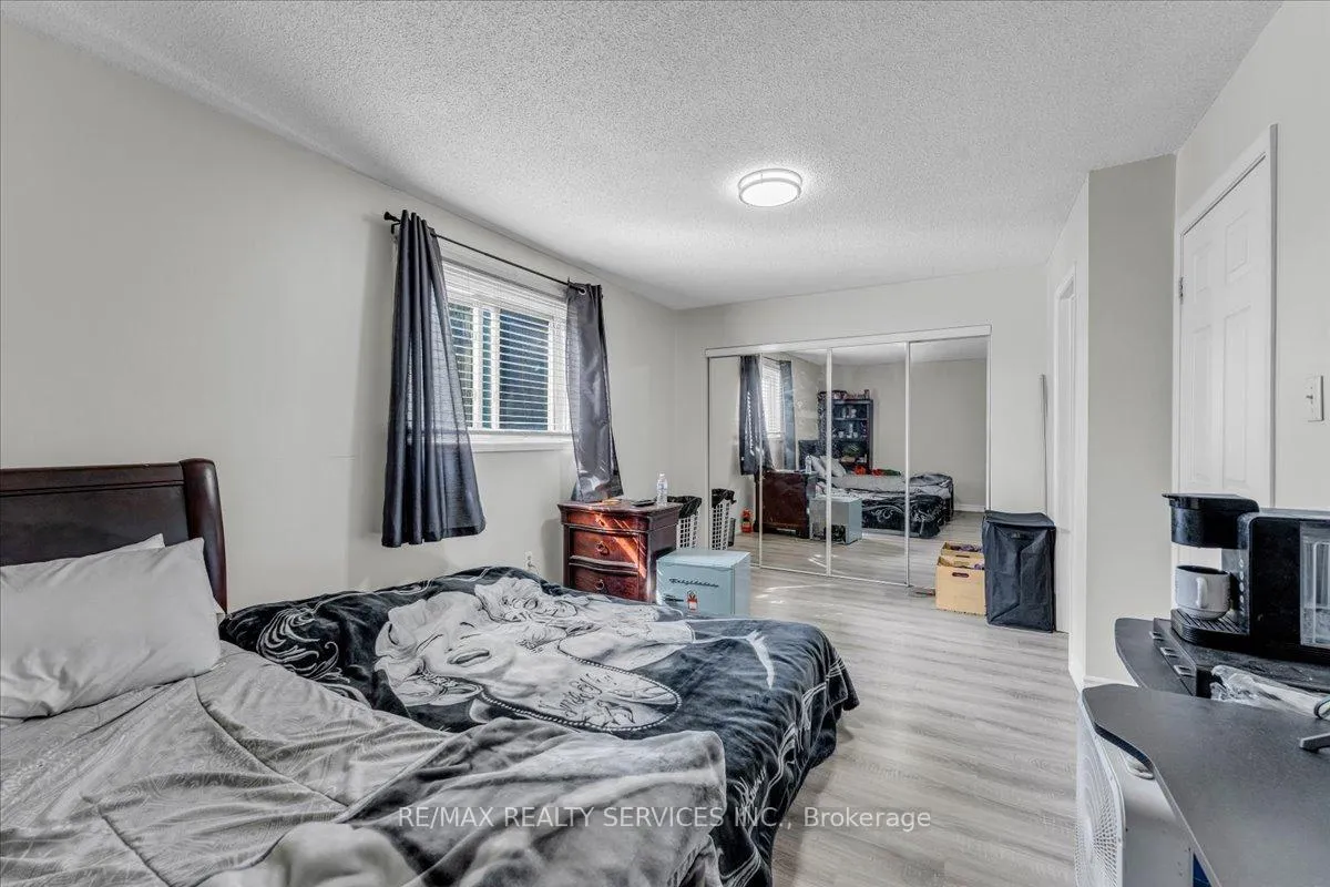 Photo 19 of 188 Simmons Boulevard, Brampton, Madoc — HOMEH