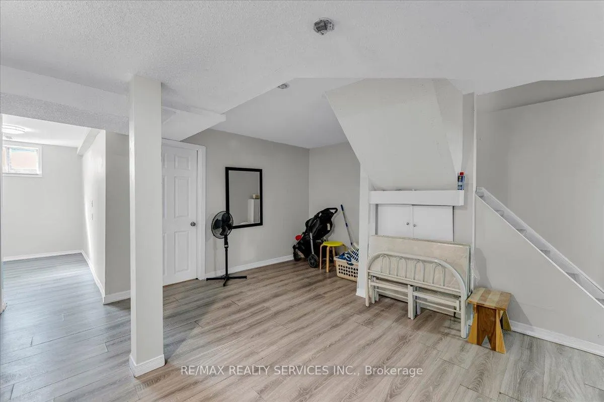 Photo 25 of 188 Simmons Boulevard, Brampton, Madoc — HOMEH