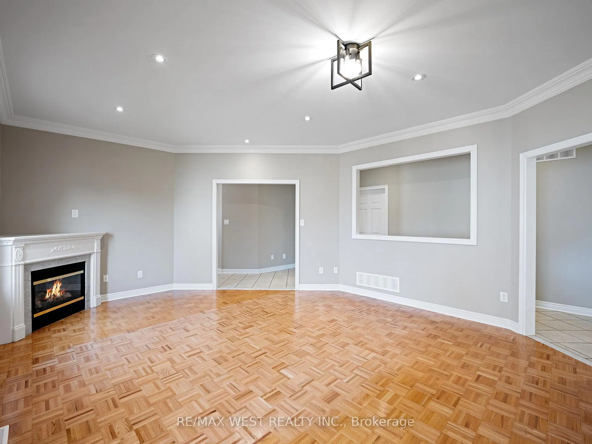 Photo 12 of 90 Archbury Circle, Caledon, Bolton East — HOMEH