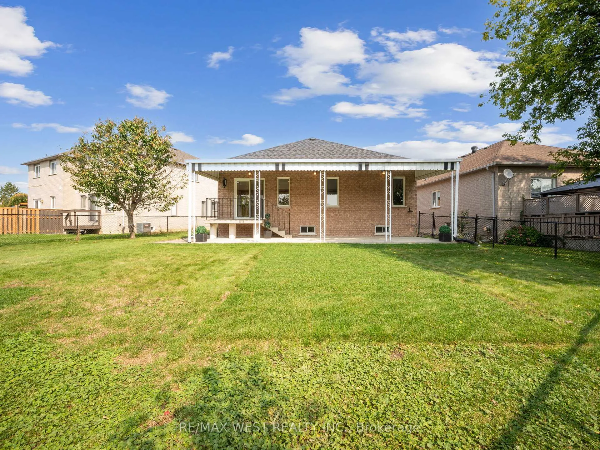 Photo 32 of 90 Archbury Circle, Caledon, Bolton East — HOMEH