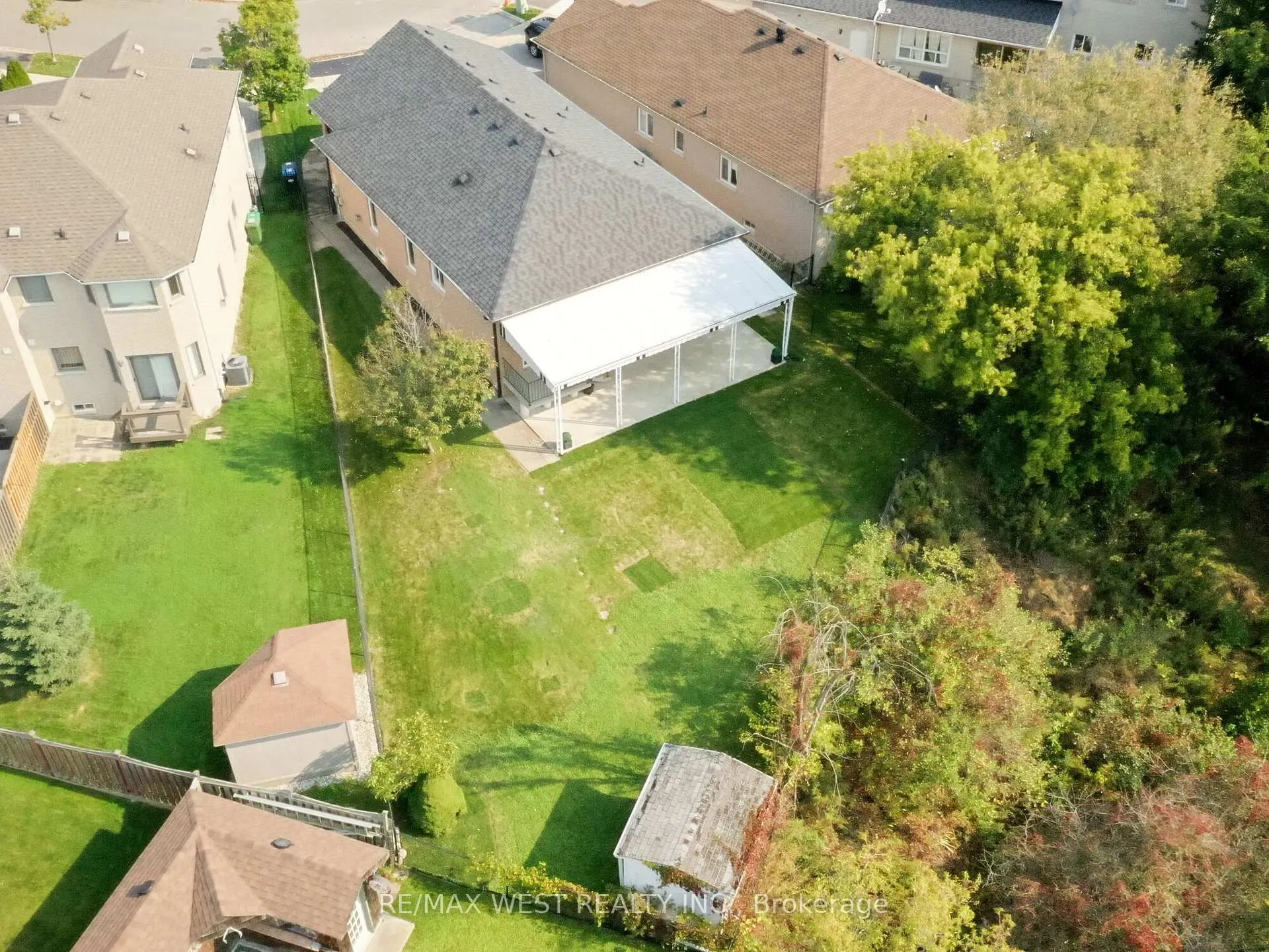 Photo 38 of 90 Archbury Circle, Caledon, Bolton East — HOMEH