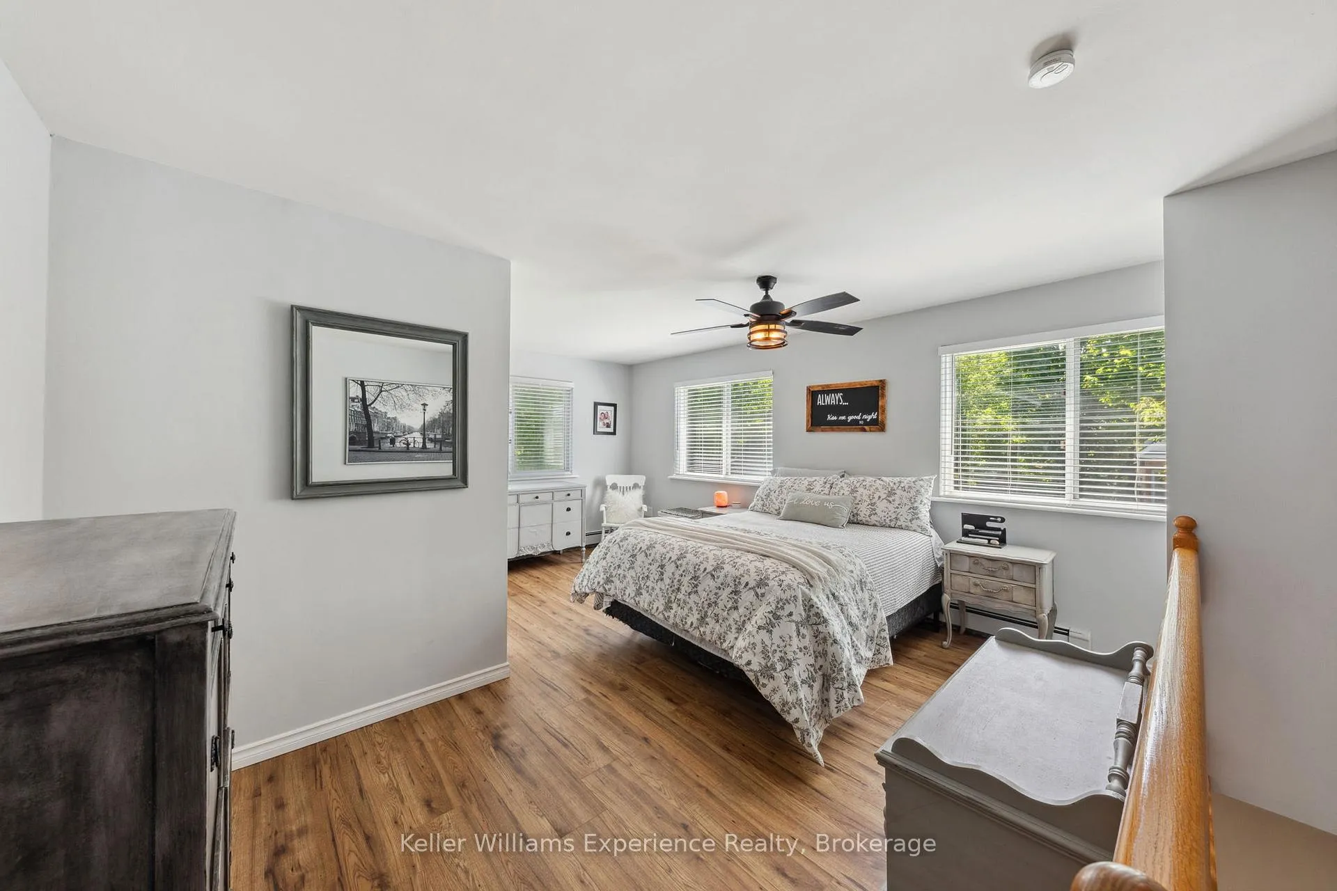 Photo 17 of 220 Third Street, Midland — HOMEH