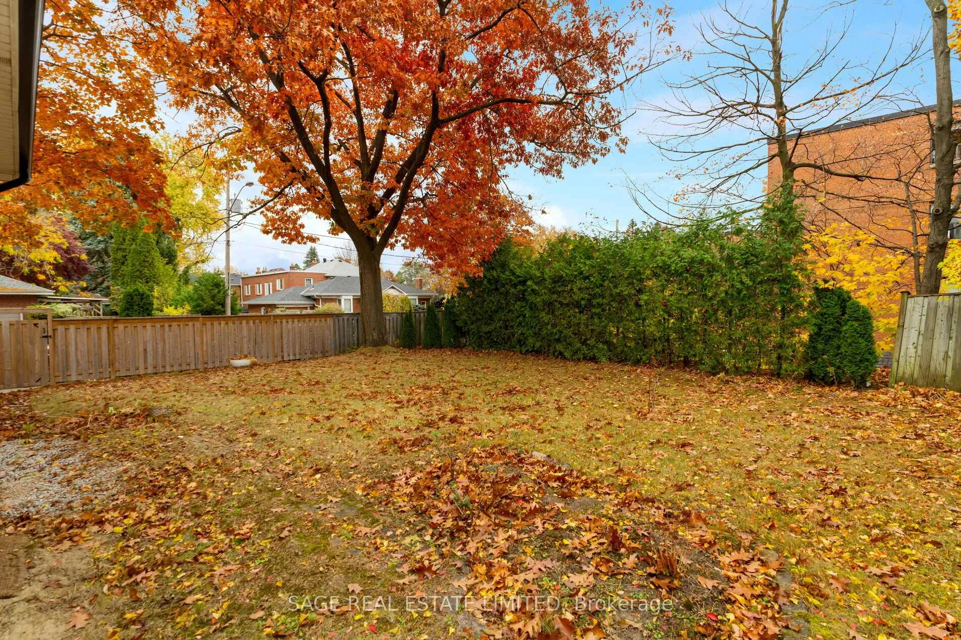 Photo 33 of 149 Glenwood Crescent, Toronto, O'Connor-Parkview — HOMEH