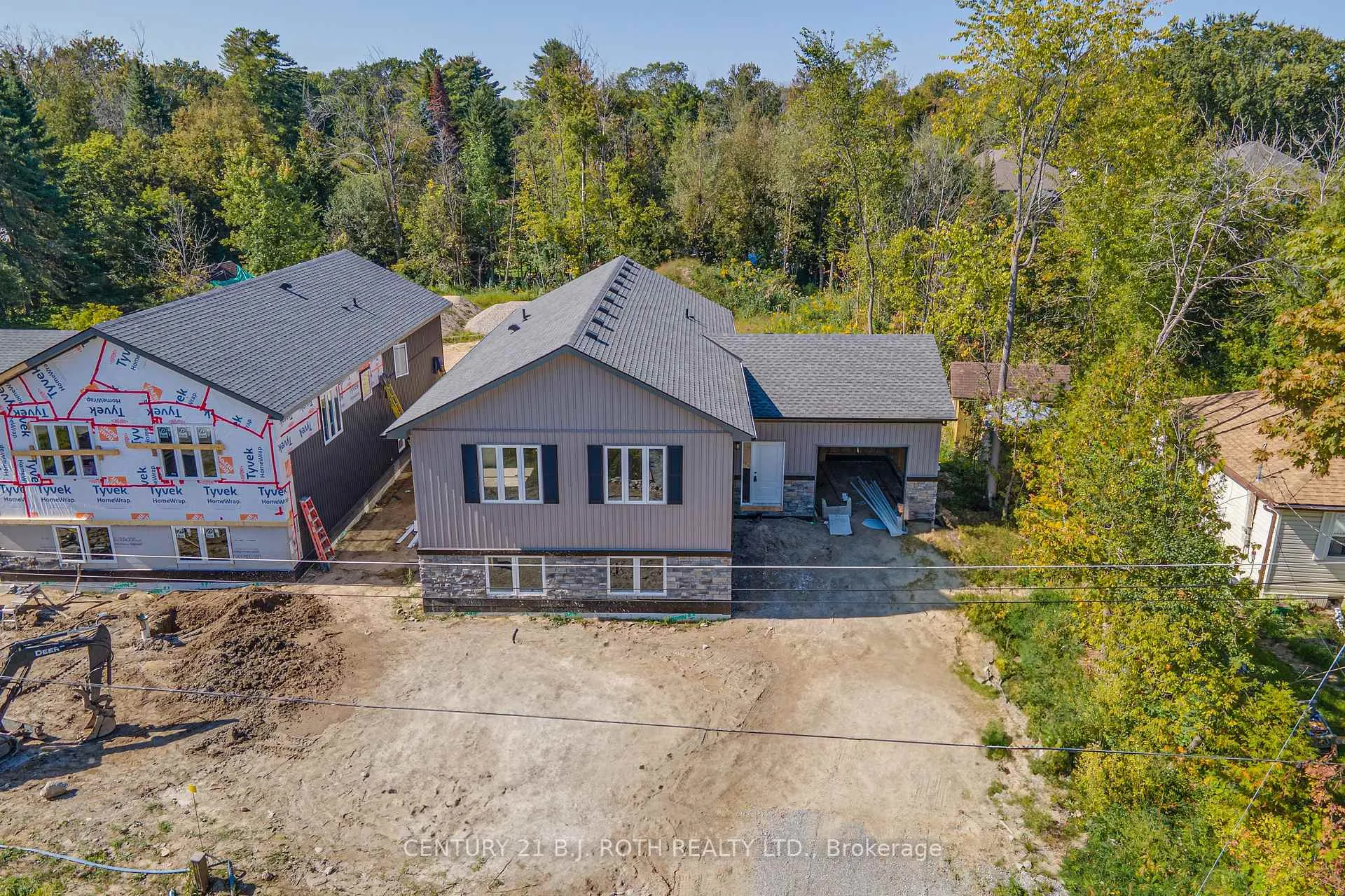 Photo 1 of 3256 Cove Avenue, Innisfil, Rural Innisfil — HOMEH