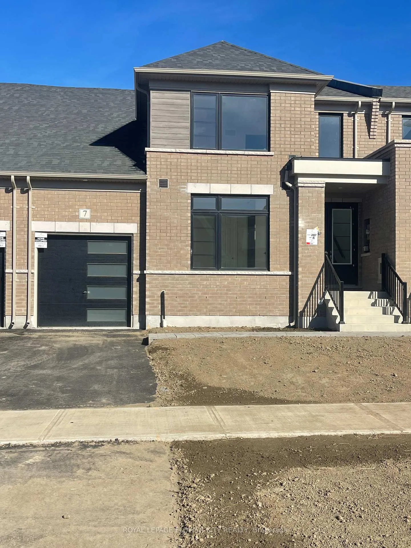 Front of 7 Mayapple Street