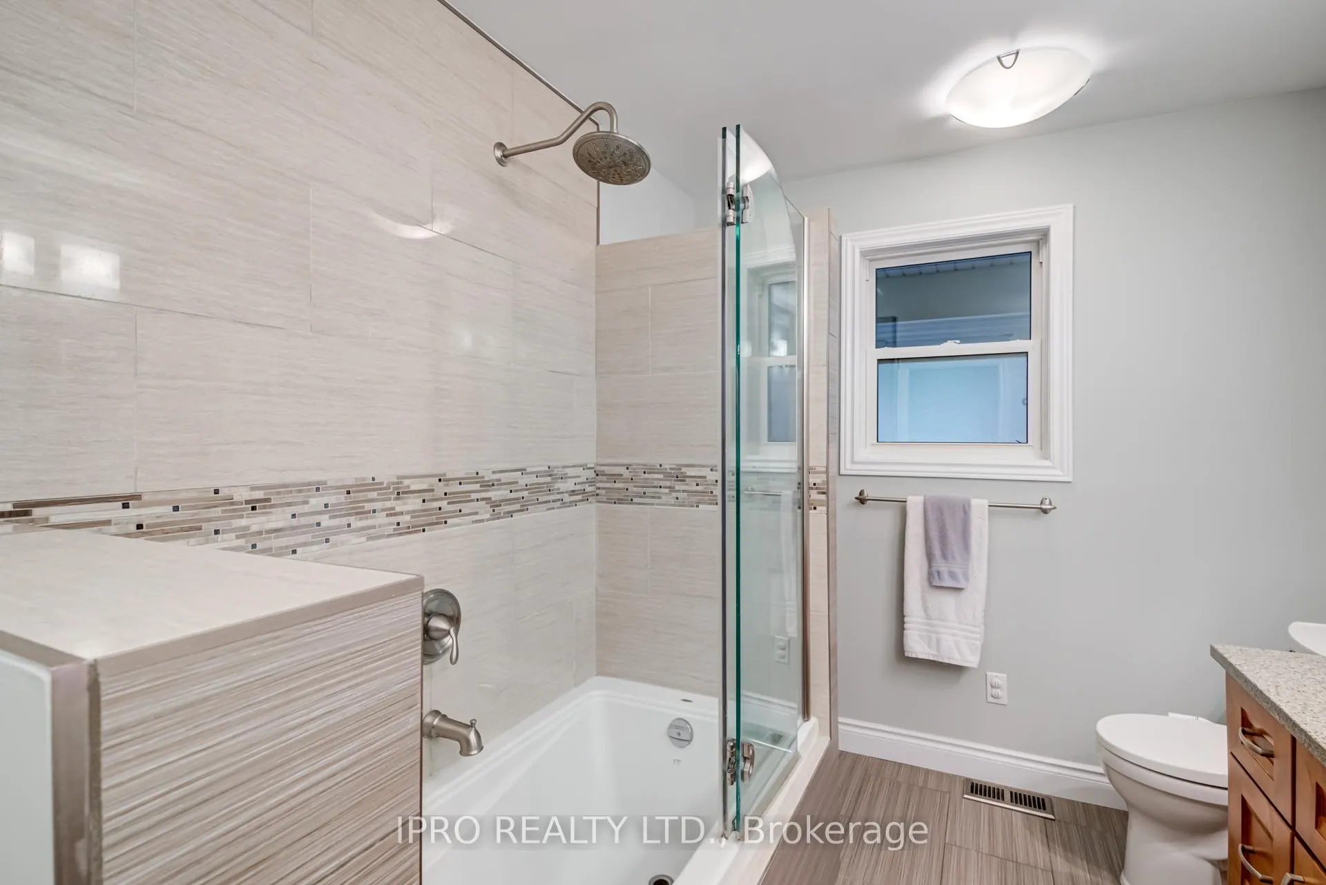Photo 25 of 14610 Creditview Road, Caledon, Cheltenham — HOMEH