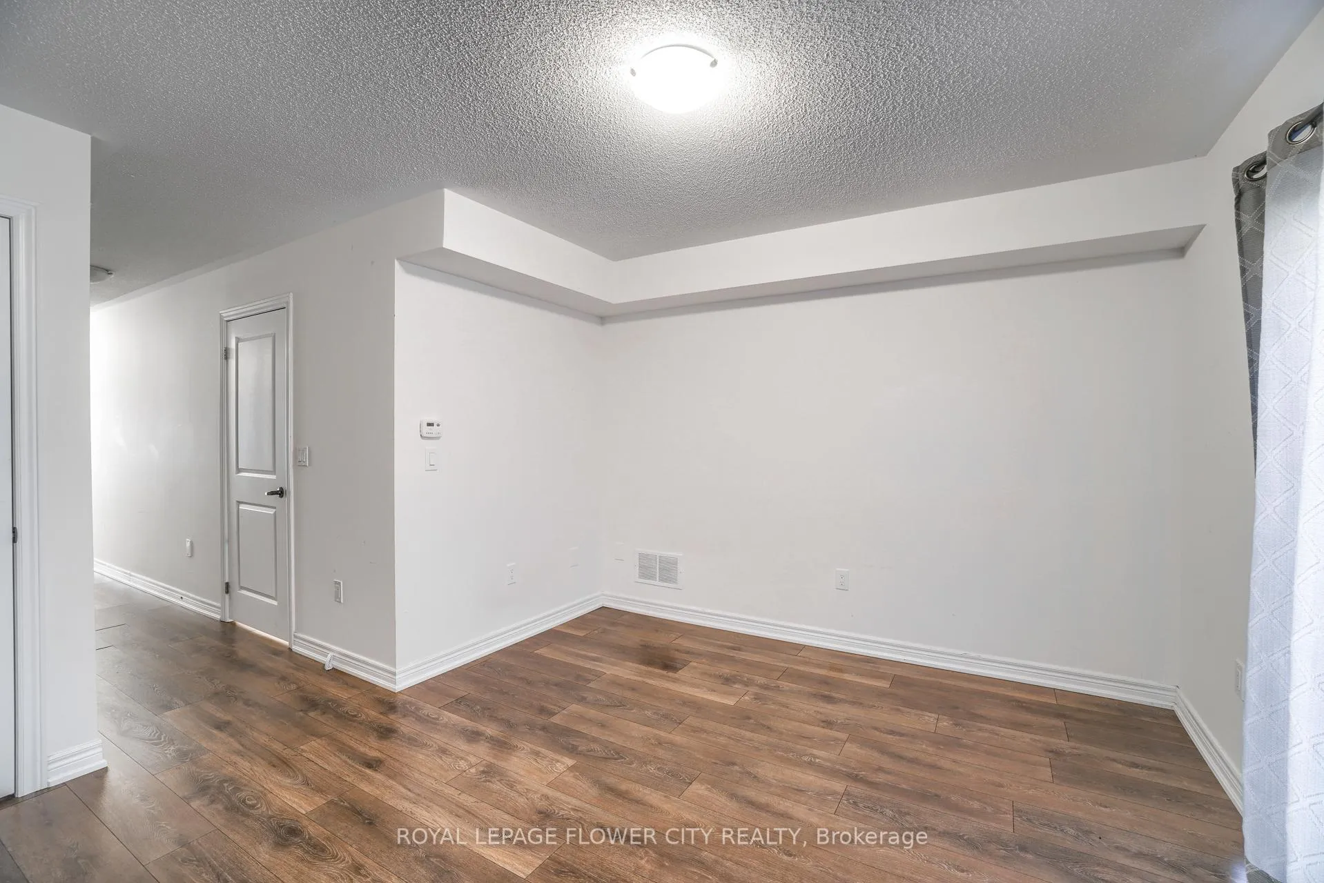 Photo 8 of 10 Faye Street, Brampton, Bram East — HOMEH