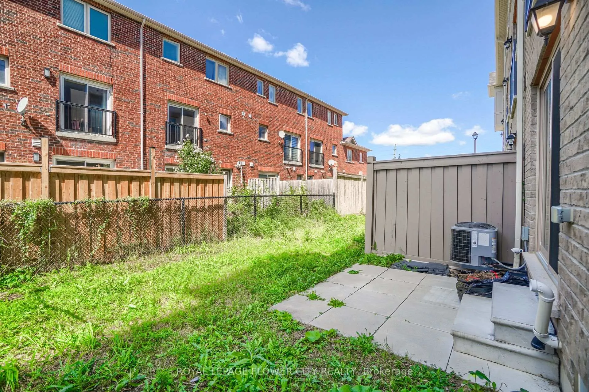 Photo 31 of 10 Faye Street, Brampton, Bram East — HOMEH