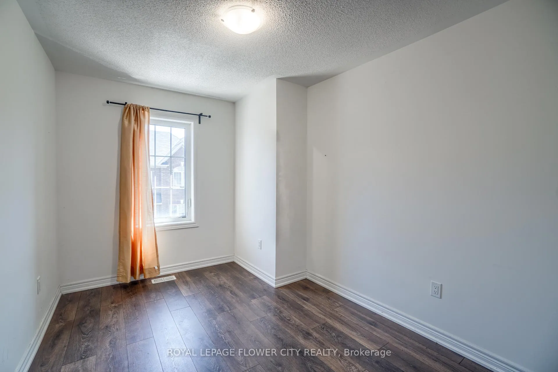 Photo 35 of 10 Faye Street, Brampton, Bram East — HOMEH