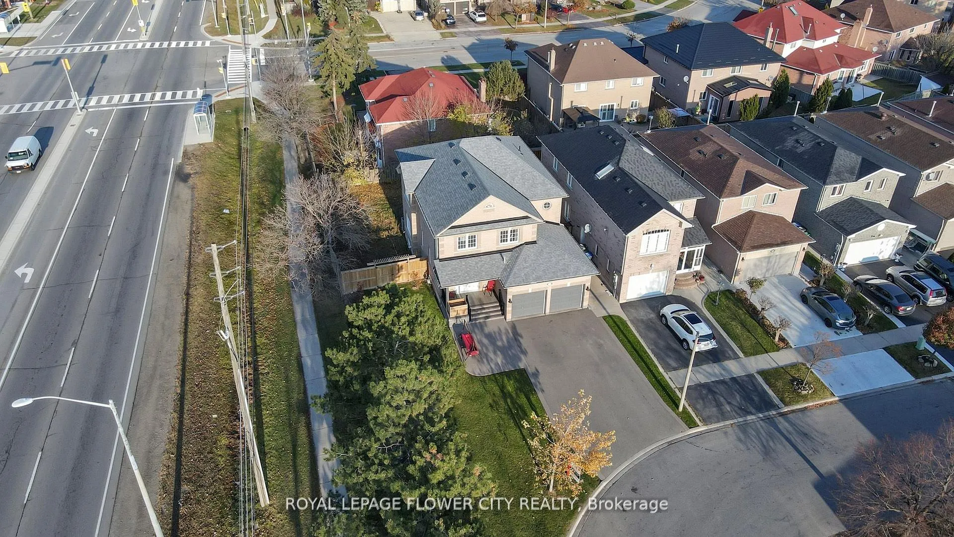 Photo 1 of 113 Sandmere Avenue, Brampton, Heart Lake West — HOMEH
