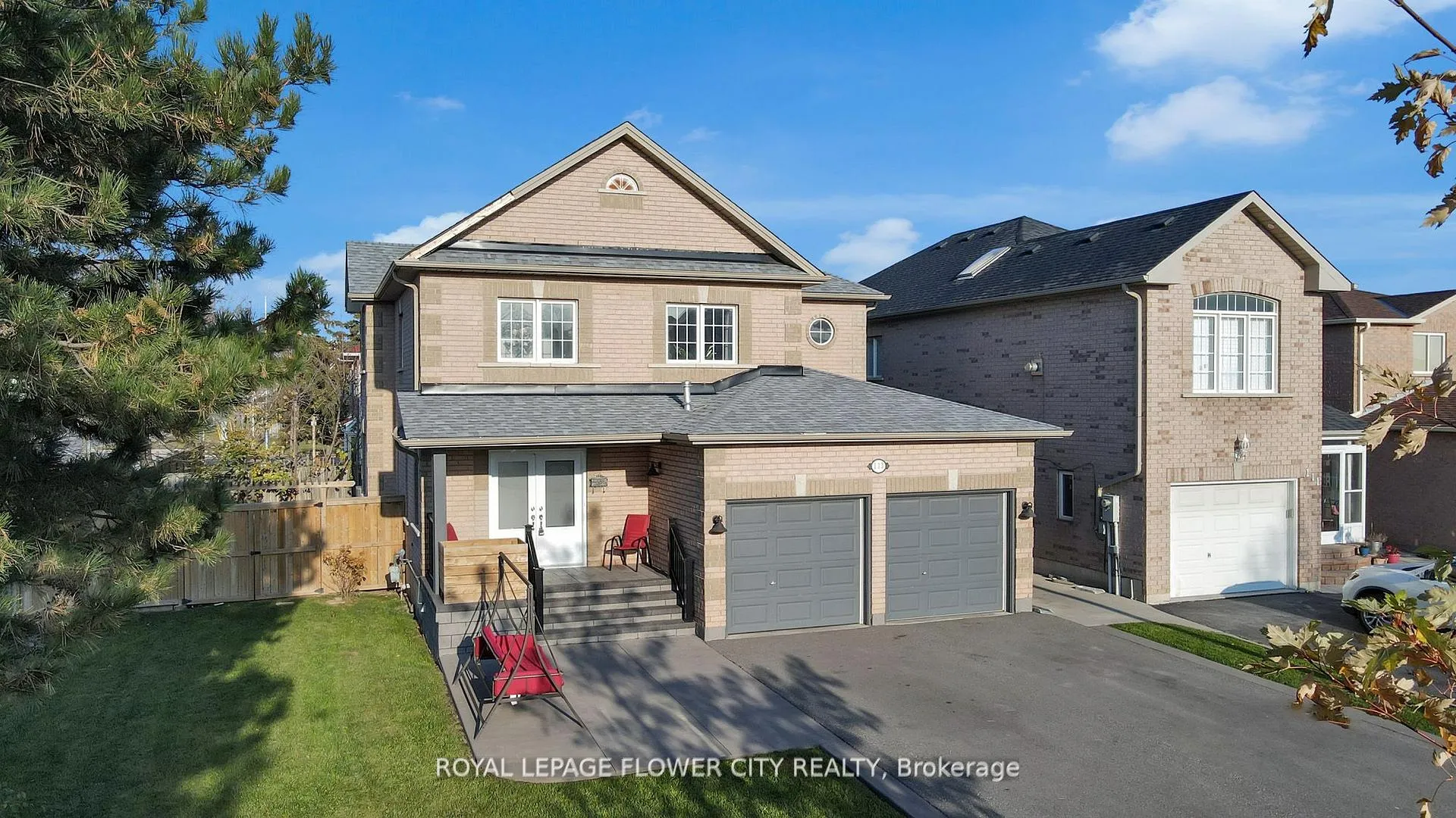Photo 2 of 113 Sandmere Avenue, Brampton, Heart Lake West — HOMEH