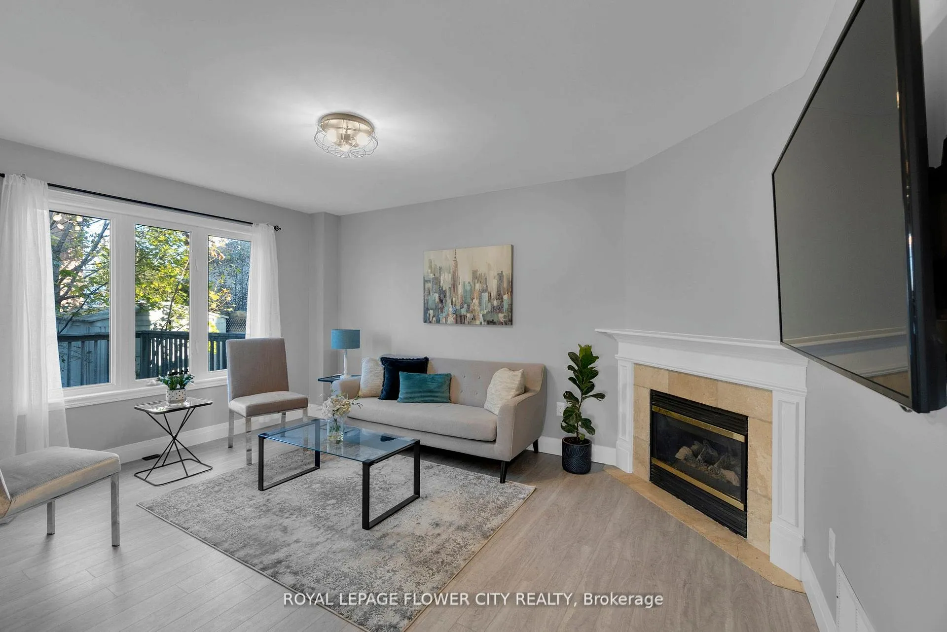Photo 11 of 113 Sandmere Avenue, Brampton, Heart Lake West — HOMEH