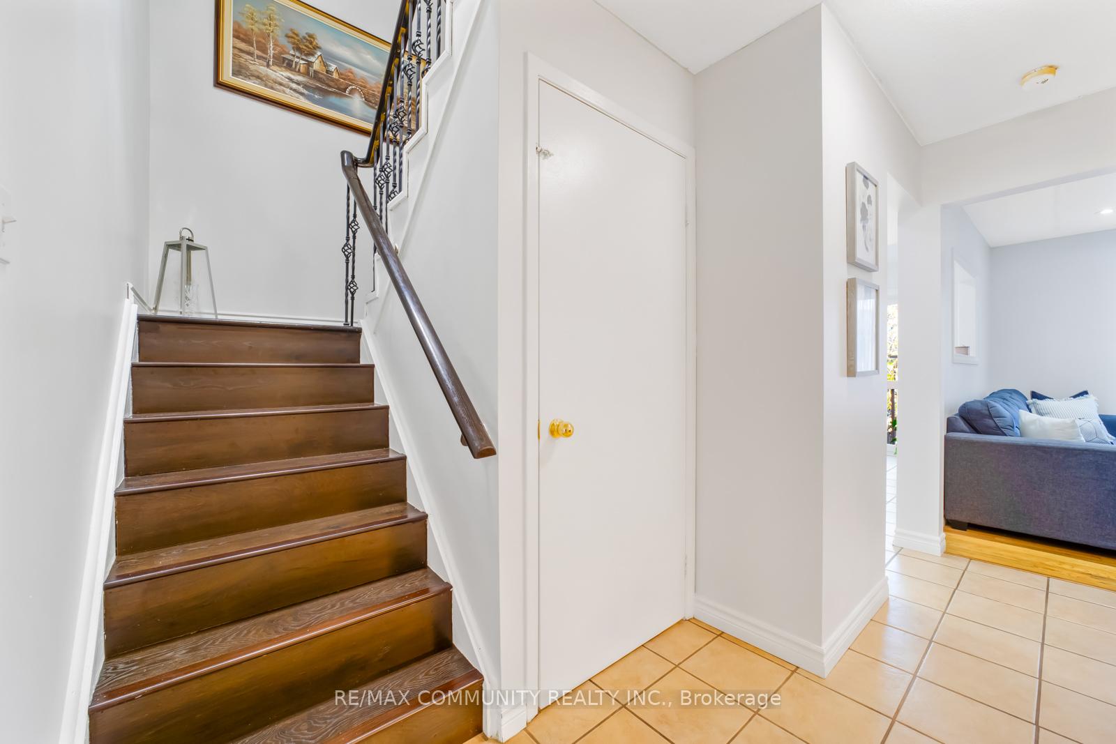 Photo 20 of 47 Cornwall Drive, Ajax, Central — HOMEH