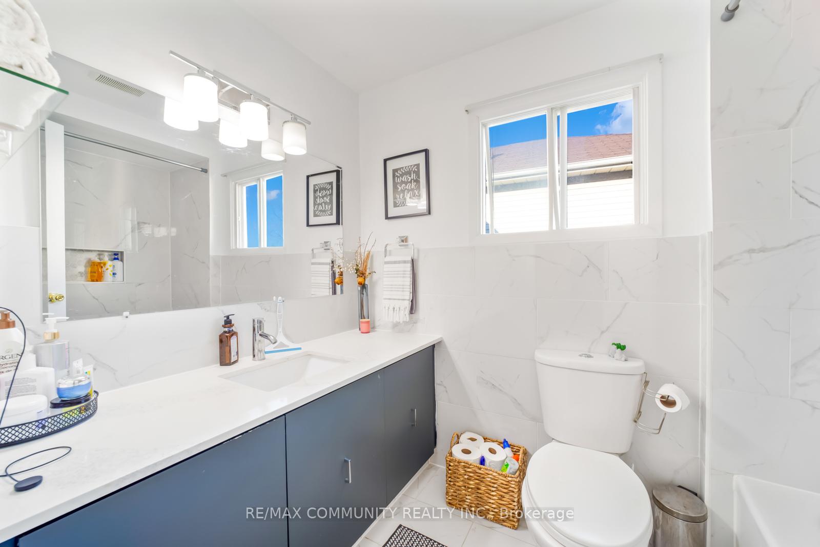 Photo 24 of 47 Cornwall Drive, Ajax, Central — HOMEH