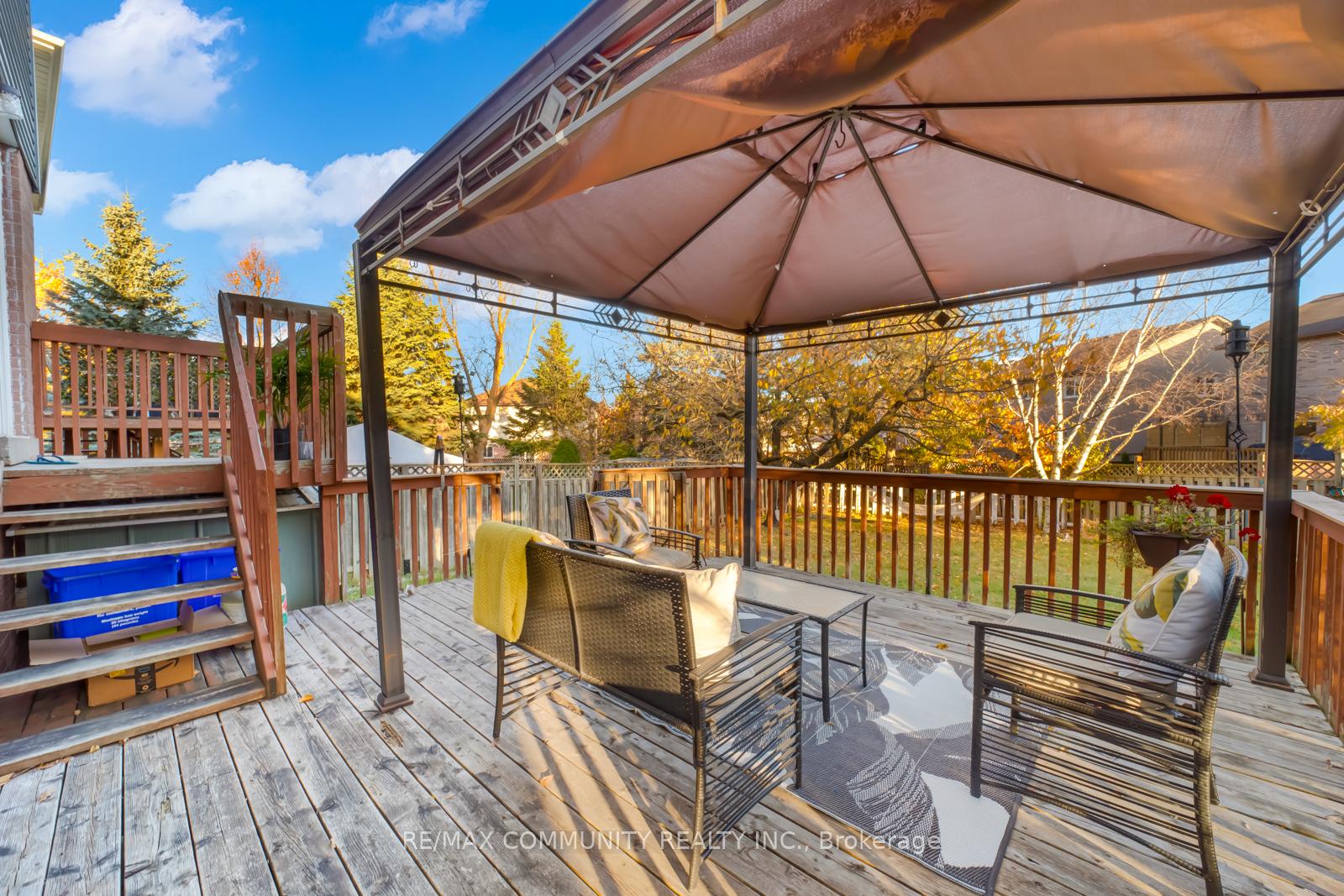 Photo 38 of 47 Cornwall Drive, Ajax, Central — HOMEH