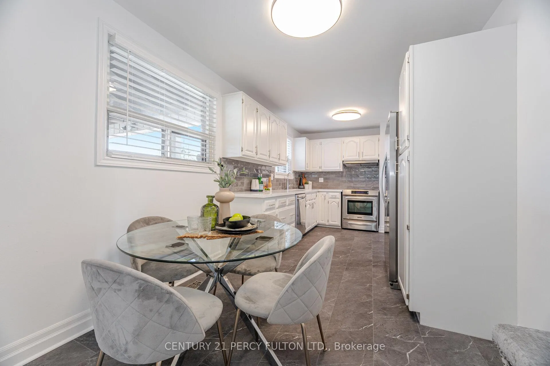 Photo 13 of 761 Krosno Boulevard, Pickering, Bay Ridges — HOMEH