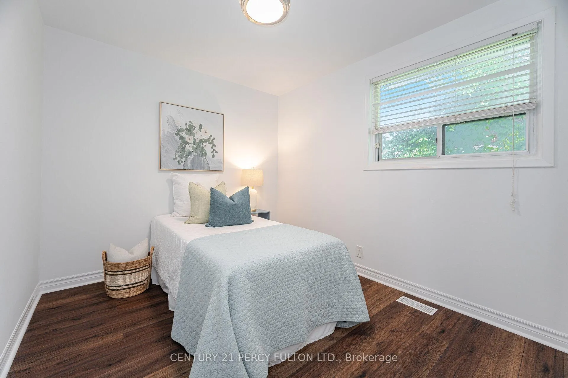 Photo 16 of 761 Krosno Boulevard, Pickering, Bay Ridges — HOMEH