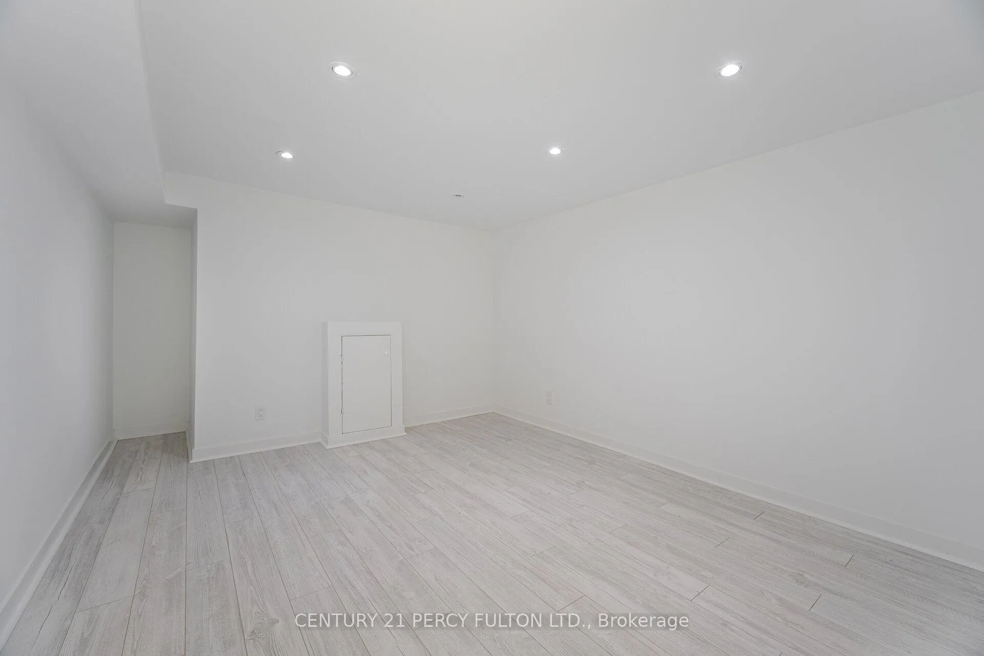 Photo 21 of 761 Krosno Boulevard, Pickering, Bay Ridges — HOMEH