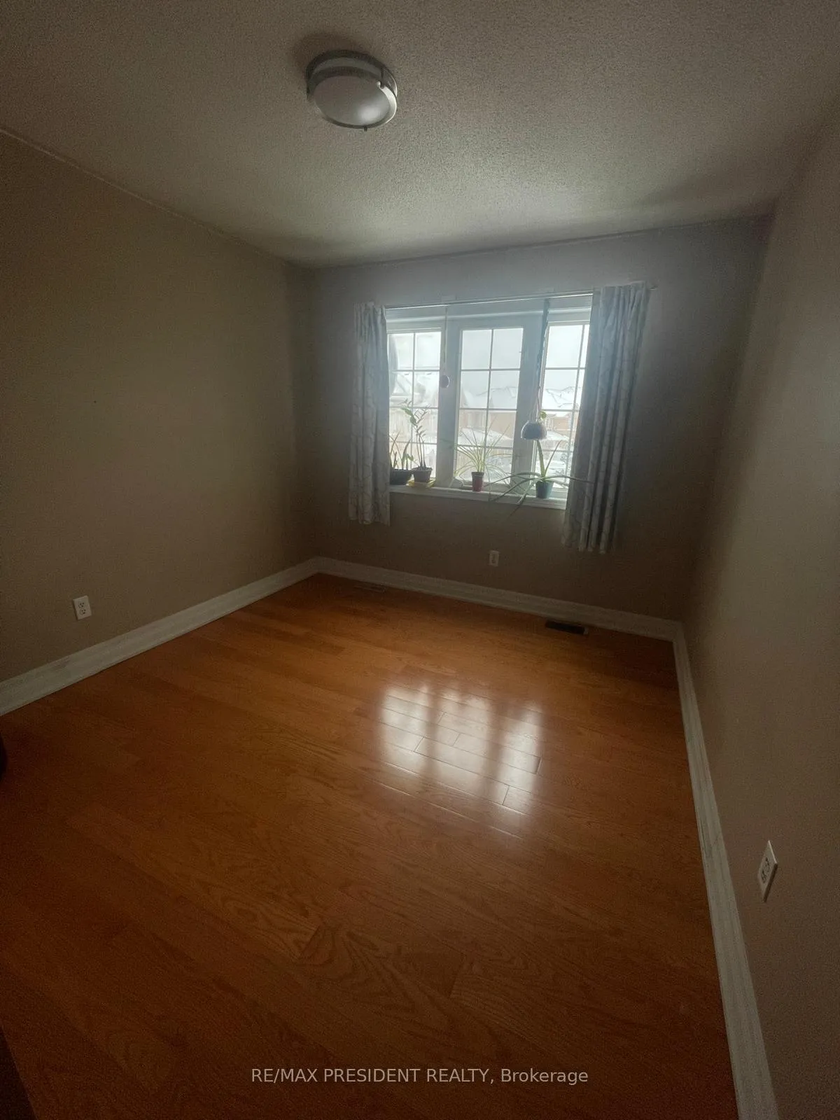 Photo 14 of 107 Rockgarden Trail, Brampton, Sandringham-Wellington — HOMEH