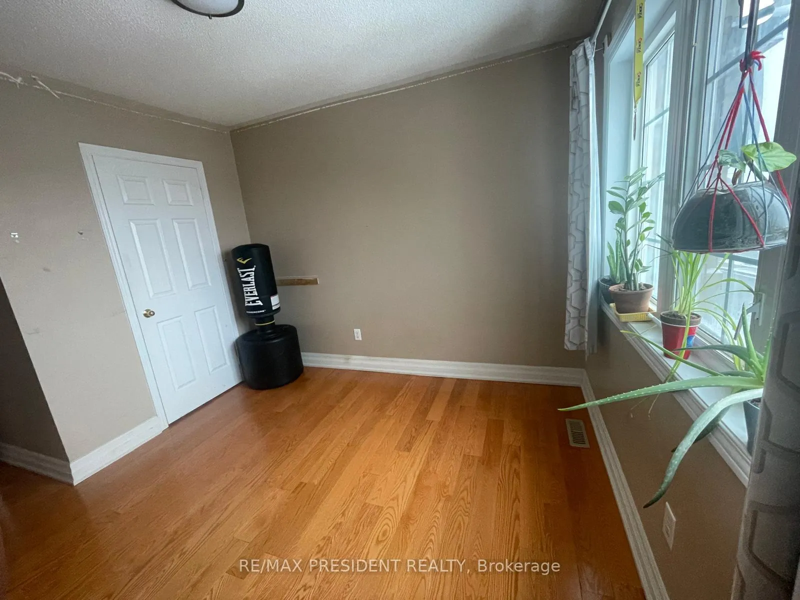 Photo 15 of 107 Rockgarden Trail, Brampton, Sandringham-Wellington — HOMEH