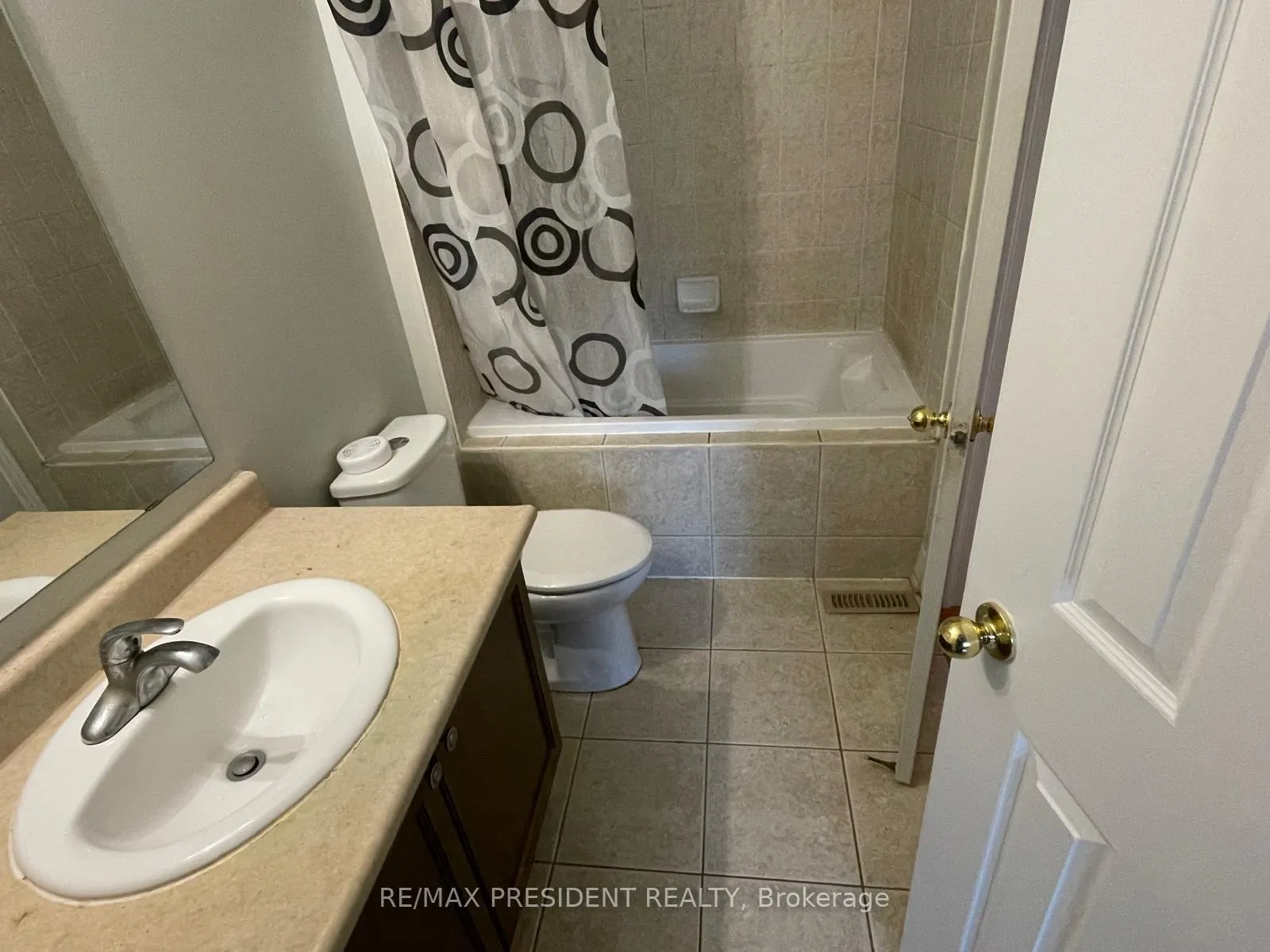 Photo 29 of 107 Rockgarden Trail, Brampton, Sandringham-Wellington — HOMEH