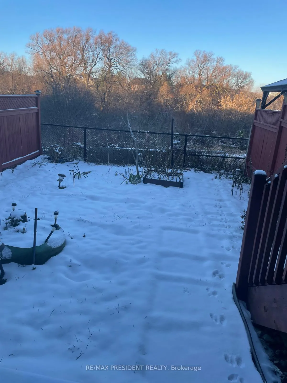 Photo 38 of 107 Rockgarden Trail, Brampton, Sandringham-Wellington — HOMEH